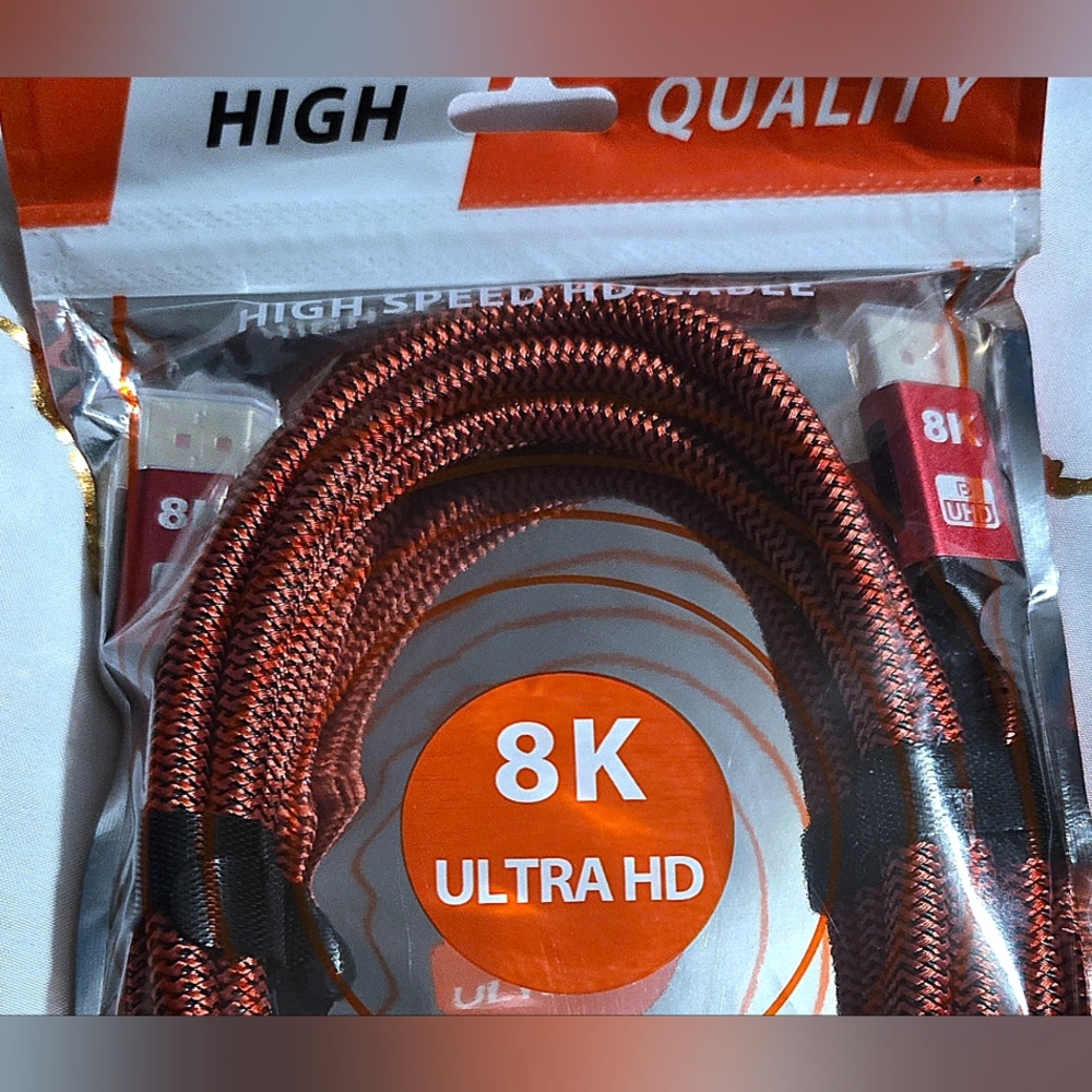 8K Ultra HD High-Speed Cable - Picture 2 of 5